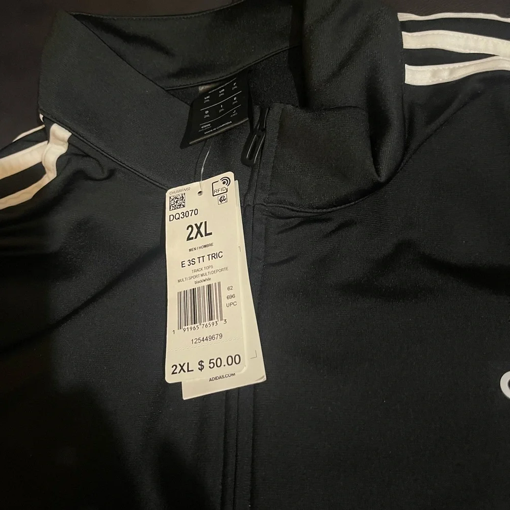 Adidas 2XL NWT Black Men's Adidas, black jacket.dress it up or down🤔🤔